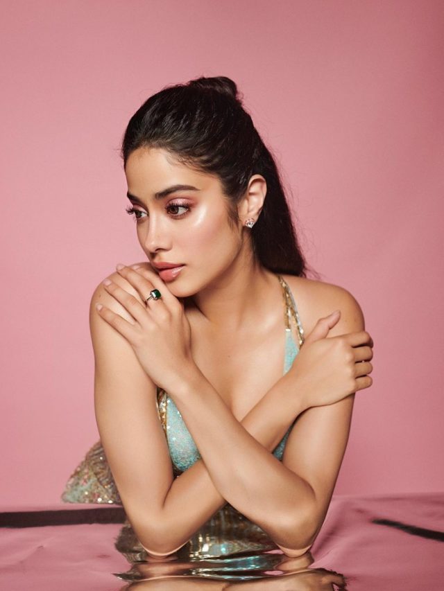 Janhvi Kapoor Looks Wow During ‘Bawaal’ Promotions